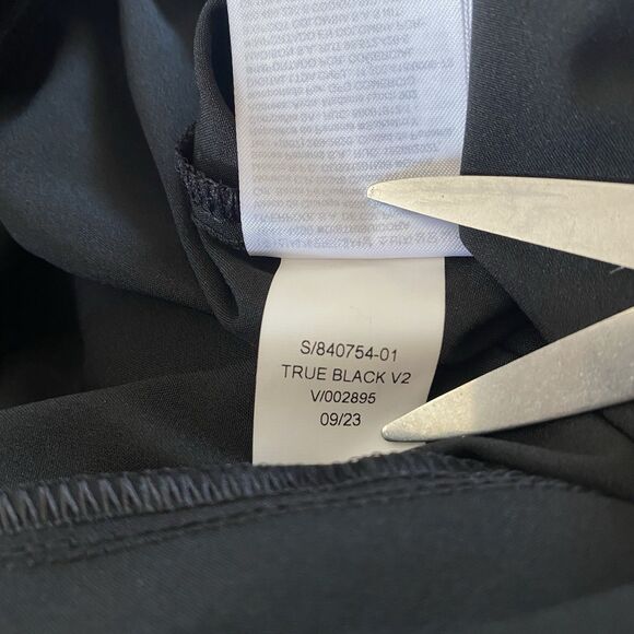 NWT GapFit Women’s L Black Runaround Parachute Cargo Pull-On Baggy Pants Stretch - Picture 7 of 16